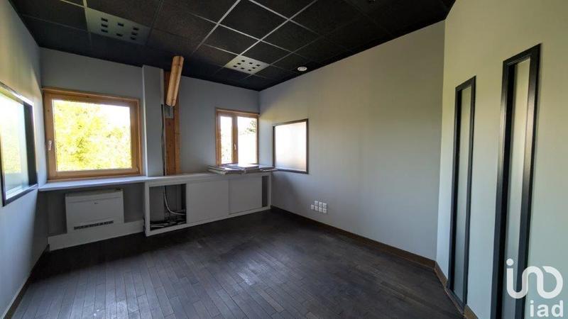 Local commercial - 304 m²