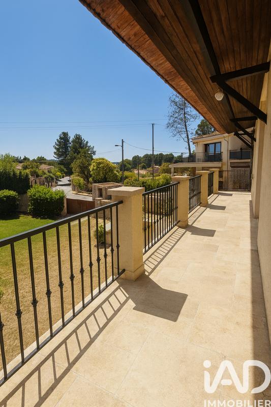 Appartement - 80 m² - 3 pièces