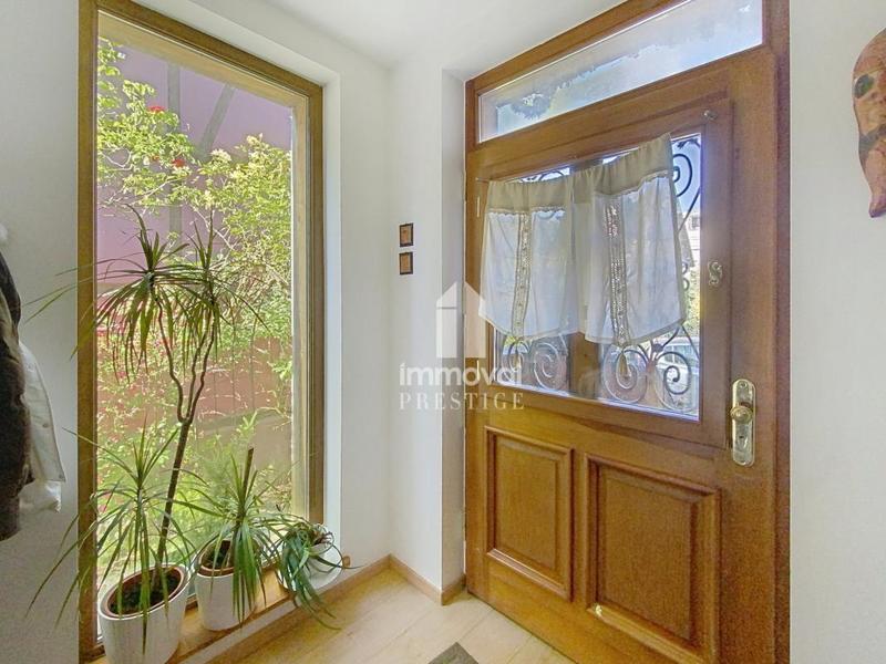 Maison - 207 m² - 8 pièces