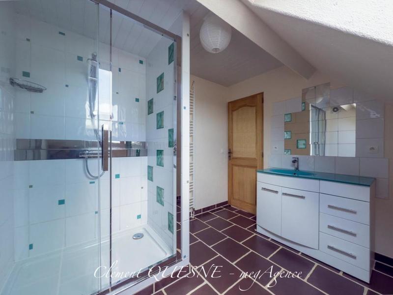 Maison - 254 m² - 5 pièces