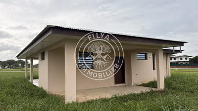 Maison - 93 m² - 4 pièces