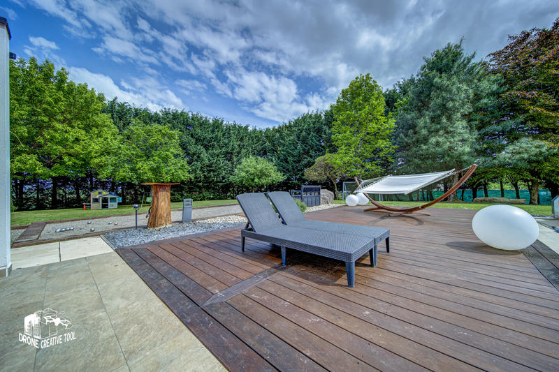 Maison - 280 m² - 7 pièces