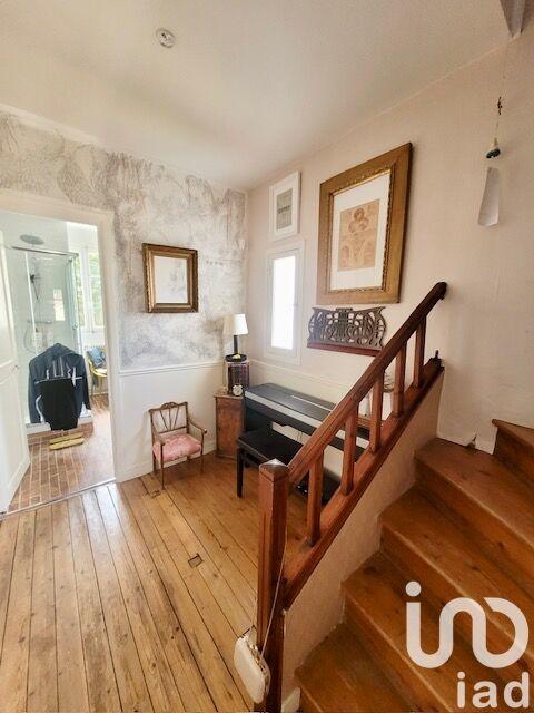 Maison - 139 m² - 8 pièces