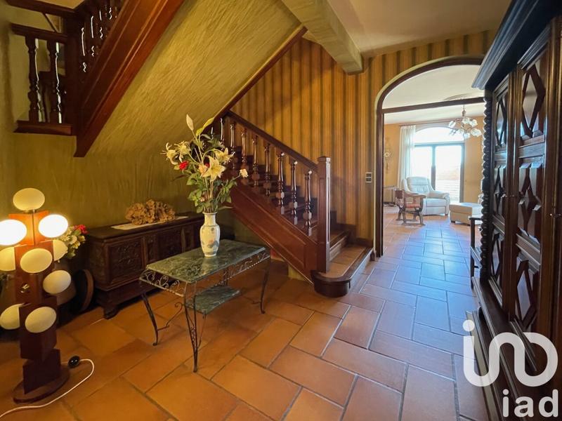 Maison - 276 m² - 9 pièces