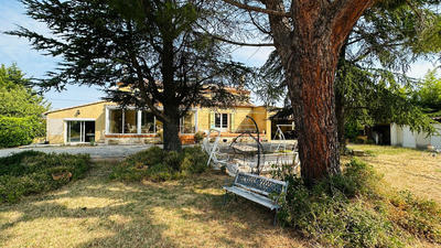 Maison - 198 m² - 8 pièces