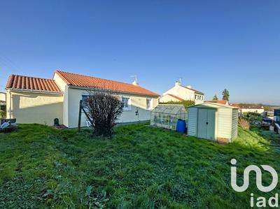 Maison - 90 m² - 4 pièces