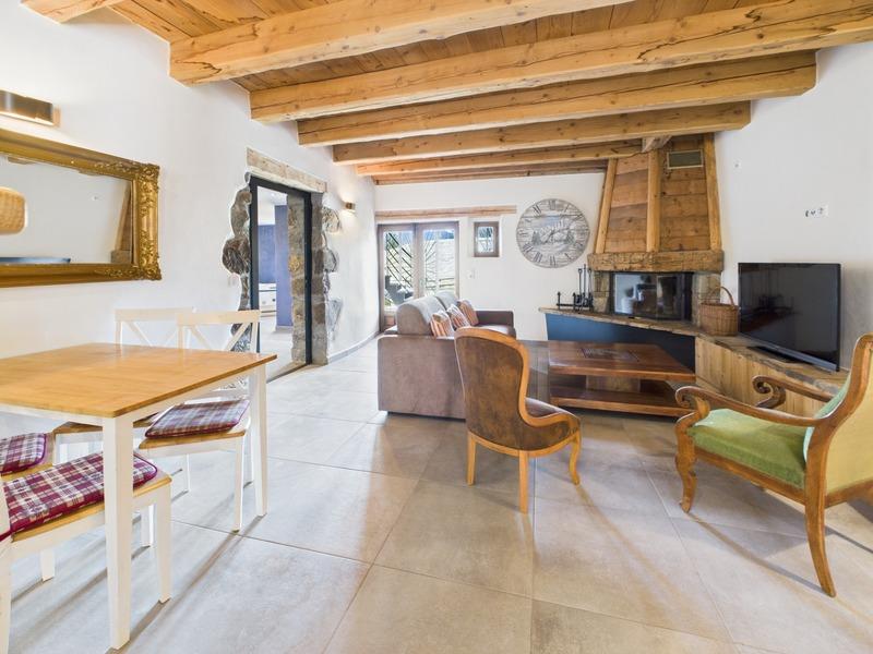 Châlet - 304 m² - 9 pièces