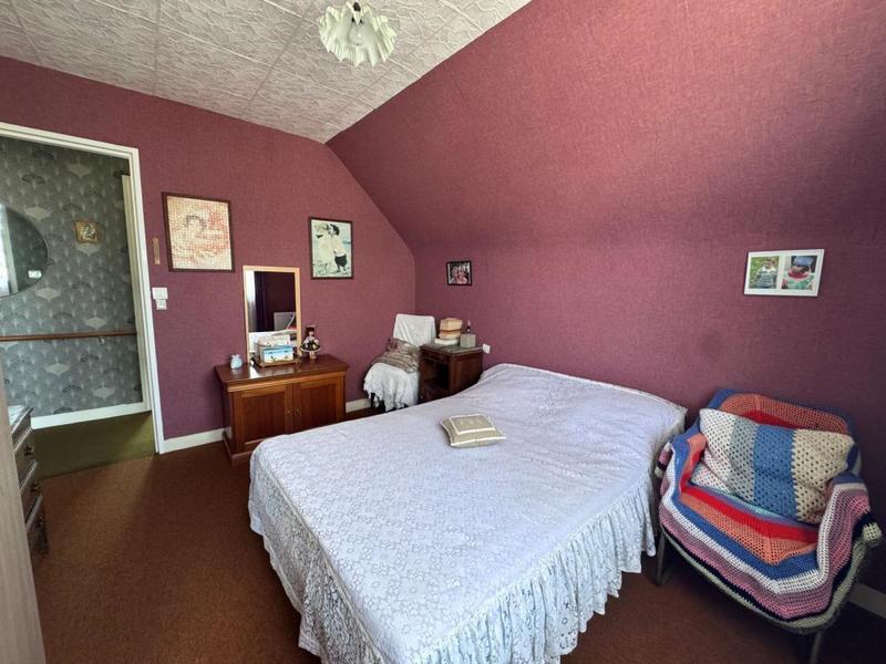 Maison - 93 m² - 4 pièces