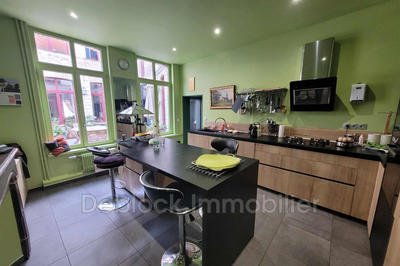 Maison - 229 m² - 6 pièces