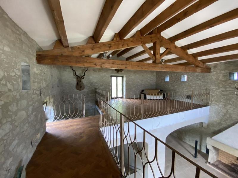 Maison de maîtres - 686 m² - 20 pièces
