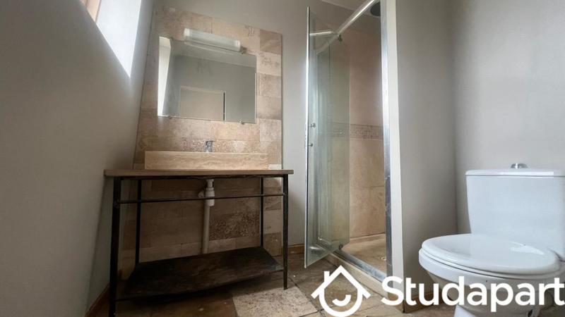 Chambre - 15 m² - 1 pièce