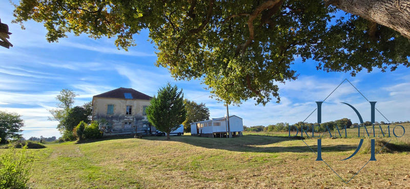 Maison - 200 m² - 9 pièces