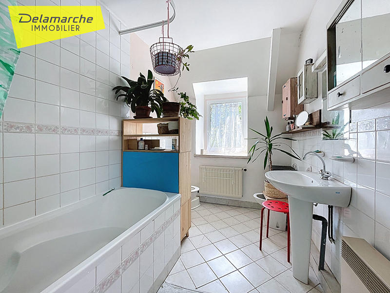 Maison - 243 m² - 10 pièces