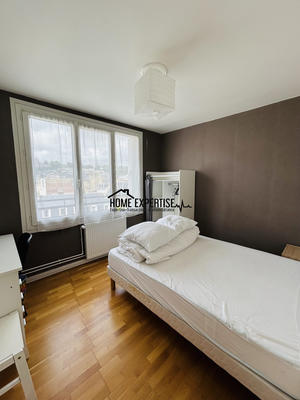 Appartement - 94 m² - 5 pièces