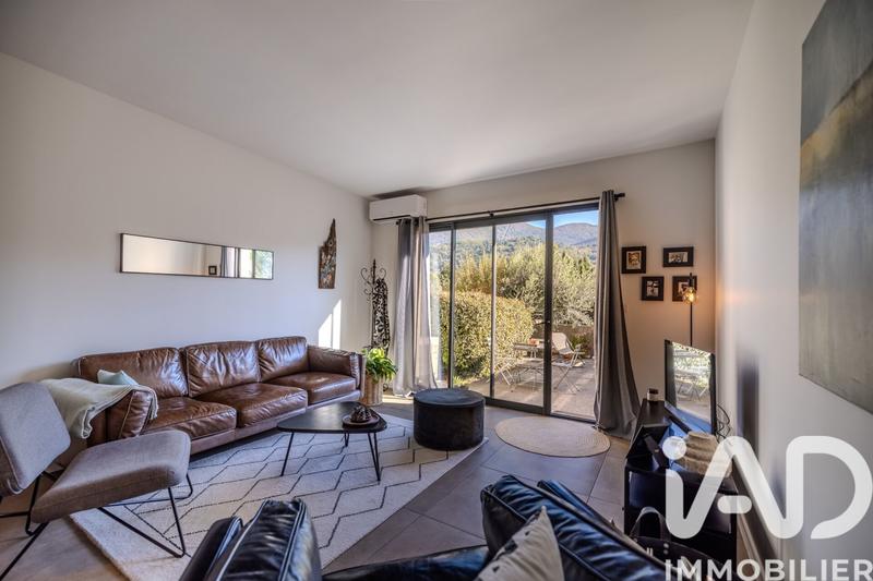 Appartement - 94 m² - 3 pièces