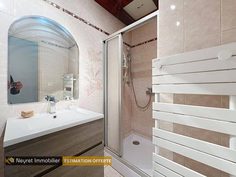 Maison - 137 m² - 6 pièces