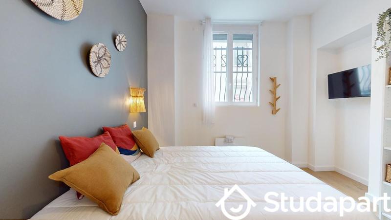 Chambre - 13 m² - 1 pièce