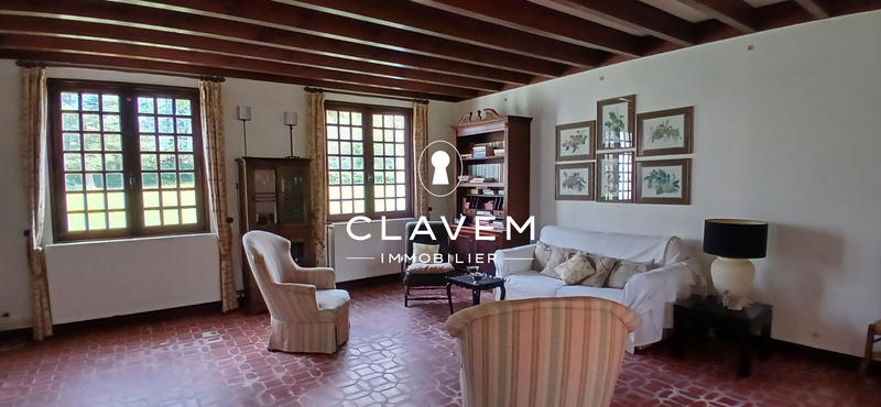 Maison - 310 m² - 13 pièces