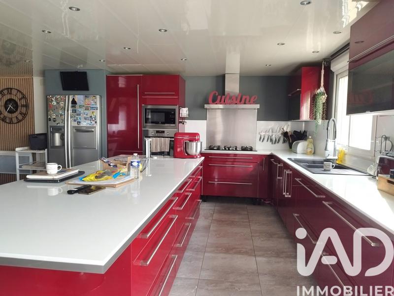 Maison - 197 m² - 6 pièces