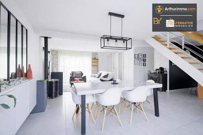 Maison - 121 m² - 6 pièces