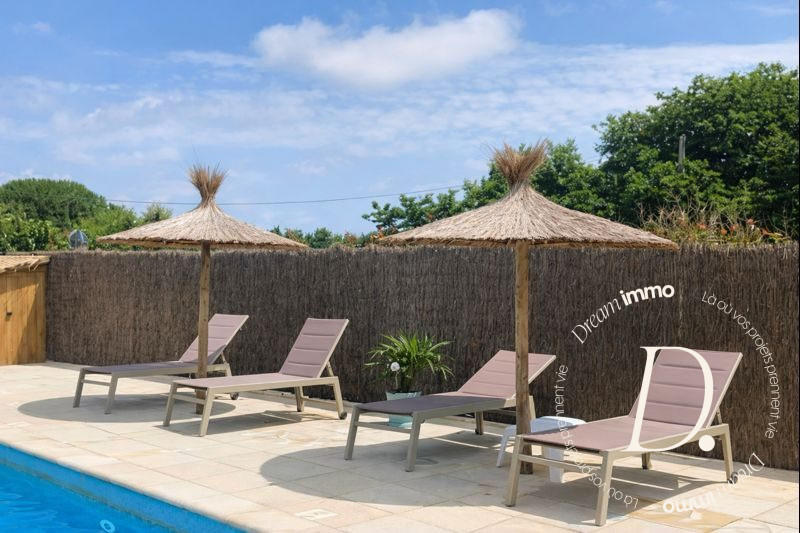 Mas - 405 m² - 17 pièces