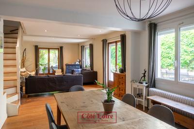 Maison ancienne - 165 m² - 7 pièces