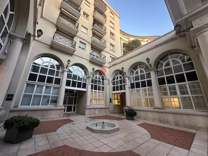 Appartement - 83 m² - 4 pièces