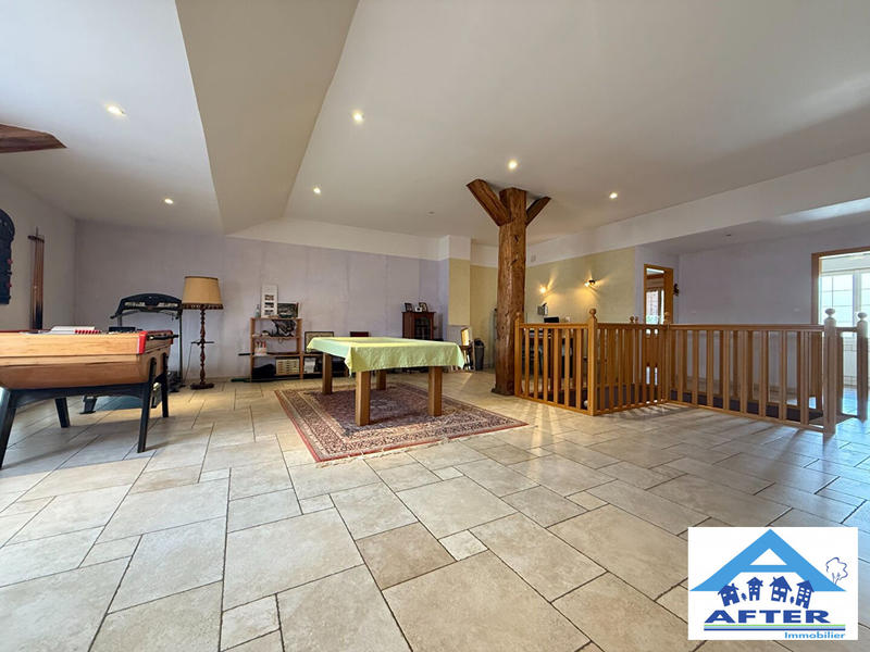 Maison - 197 m² - 6 pièces