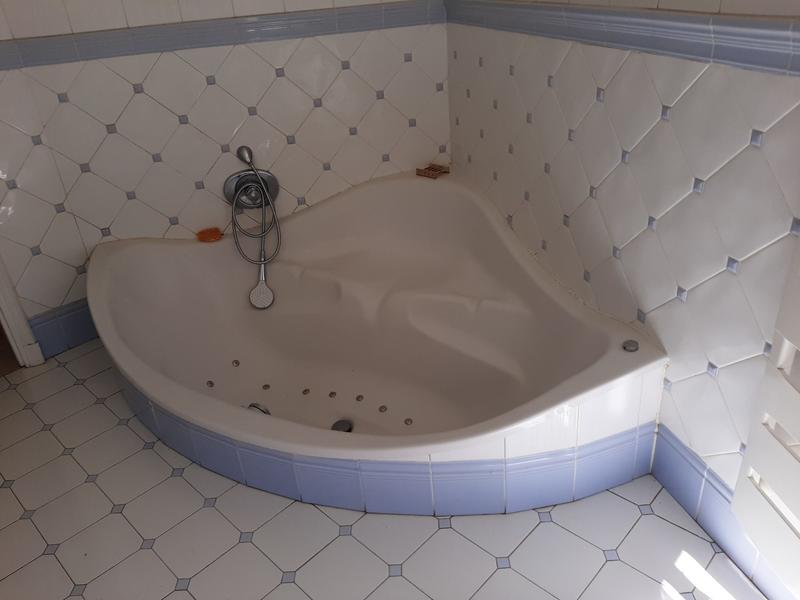 Maison traditionnelle - 166 m² - 8 pièces