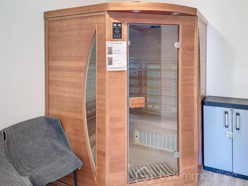 Maison de village - 259 m² - 8 pièces