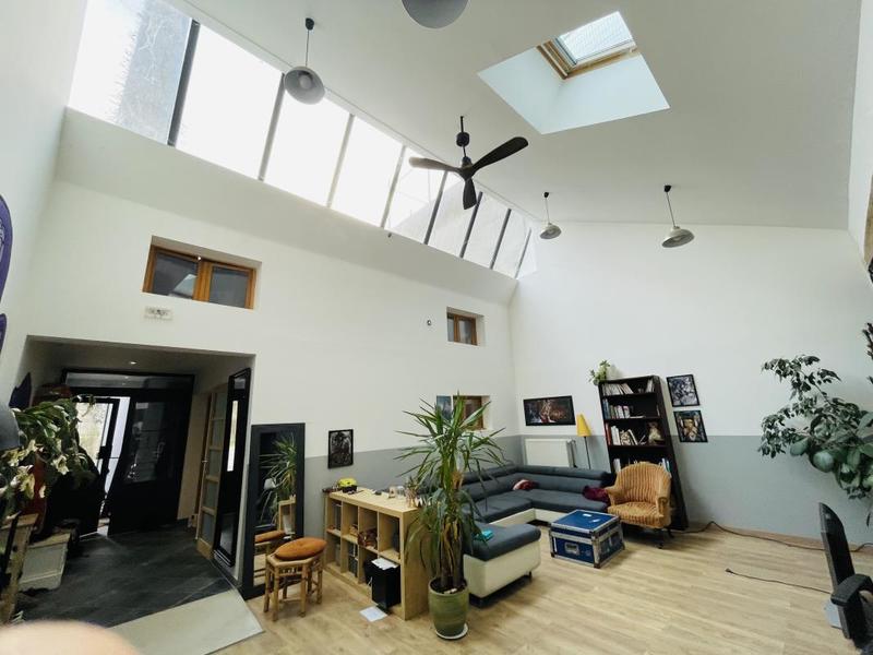 Bureau - 100 m² - 2 pièces