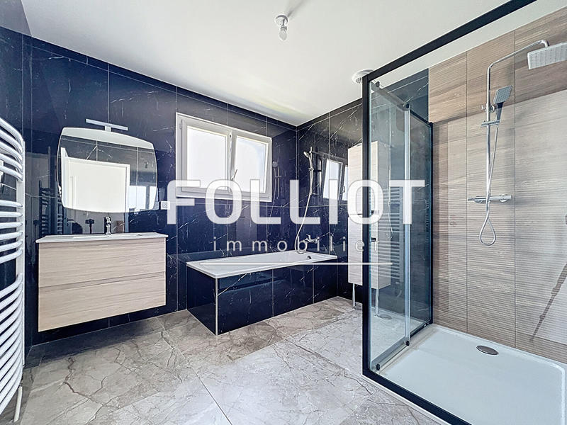 Maison - 145 m² - 6 pièces