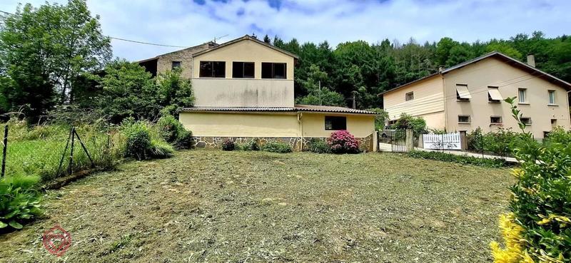 Maison de village - 227 m² - 9 pièces