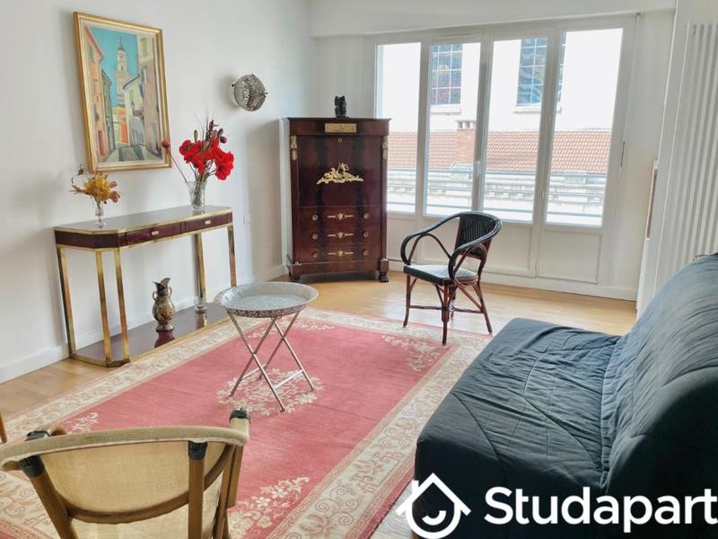 Appartement - 96 m² - 5 pièces