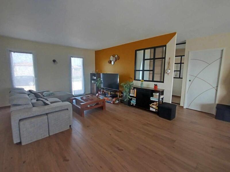 Propriété - 132 m² - 6 pièces