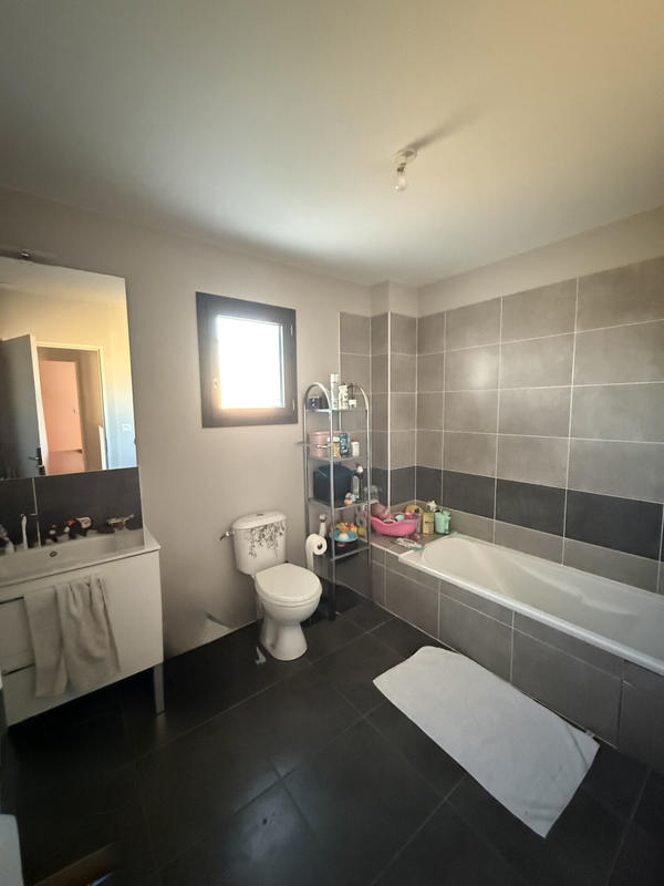 Villa - 96 m² - 5 pièces