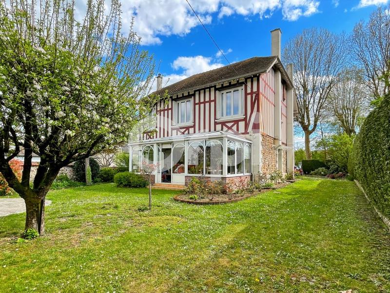 Maison - 158 m² - 6 pièces