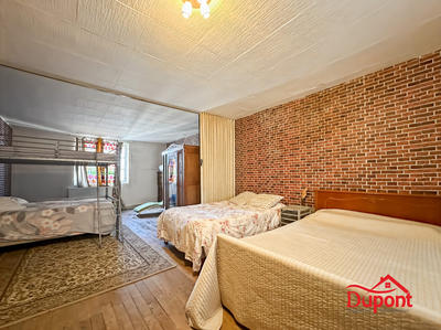 Maison - 263 m² - 7 pièces