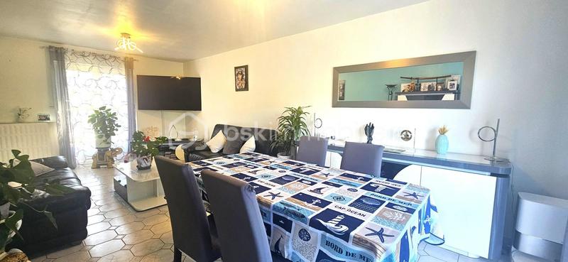 Maison - 102 m² - 6 pièces