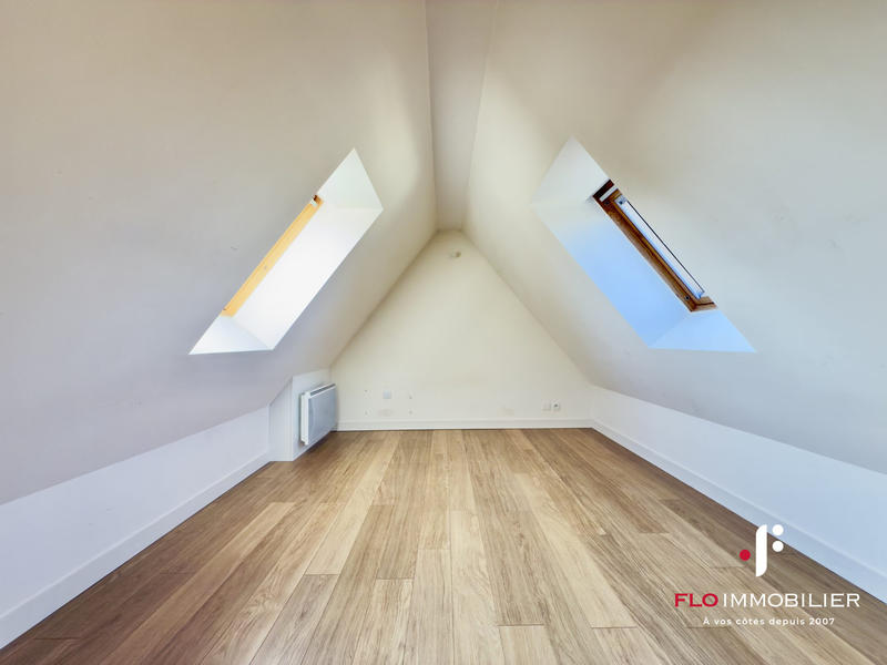 Appartement - 99 m² - 5 pièces