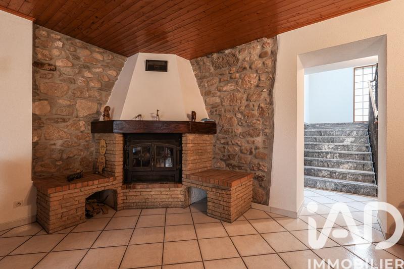 Maison - 258 m² - 7 pièces