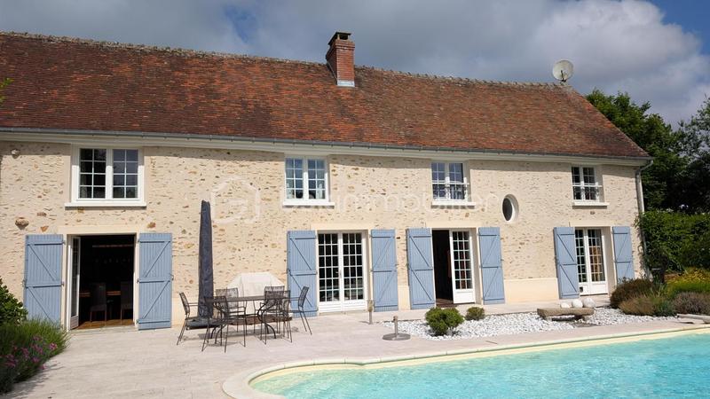 Maison en pierre - 210 m² - 7 pièces