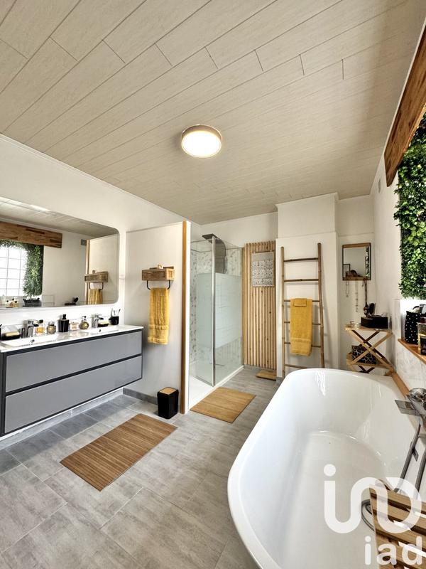 Maison de ville - 104 m² - 4 pièces