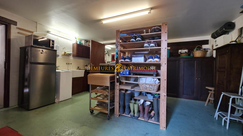 Maison - 250 m² - 7 pièces