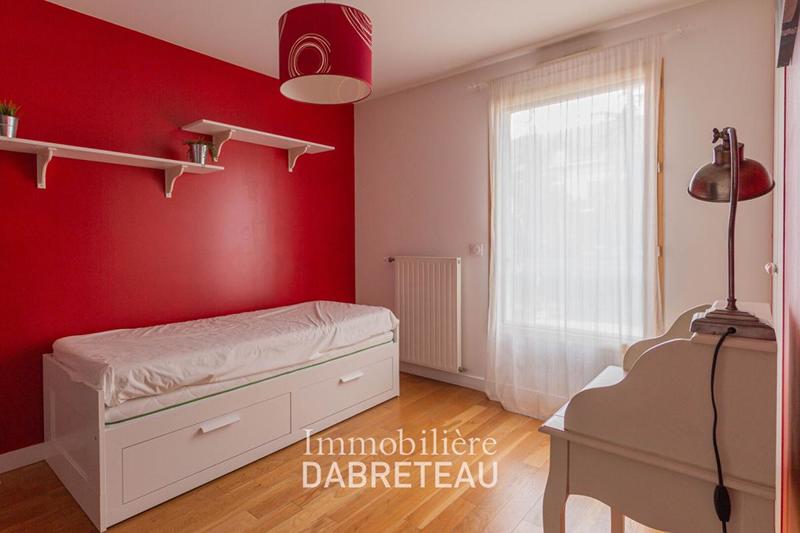 Appartement - 85 m² - 4 pièces