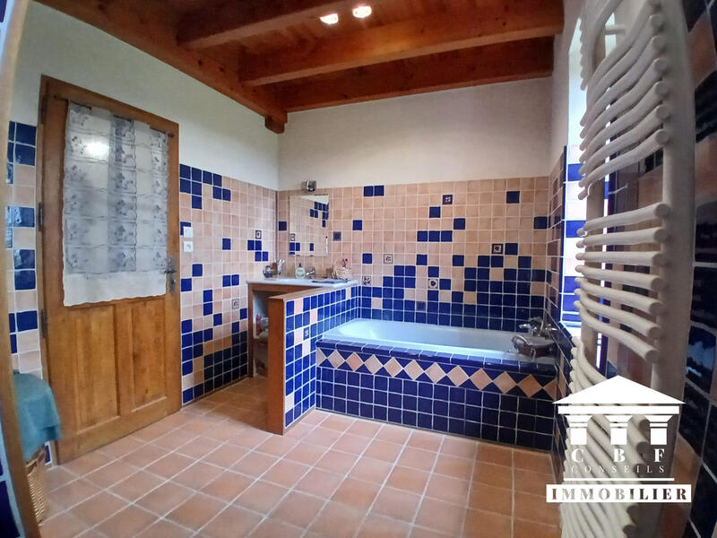 Ferme - 222 m² - 11 pièces