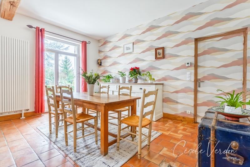 Maison de ville - 250 m² - 11 pièces