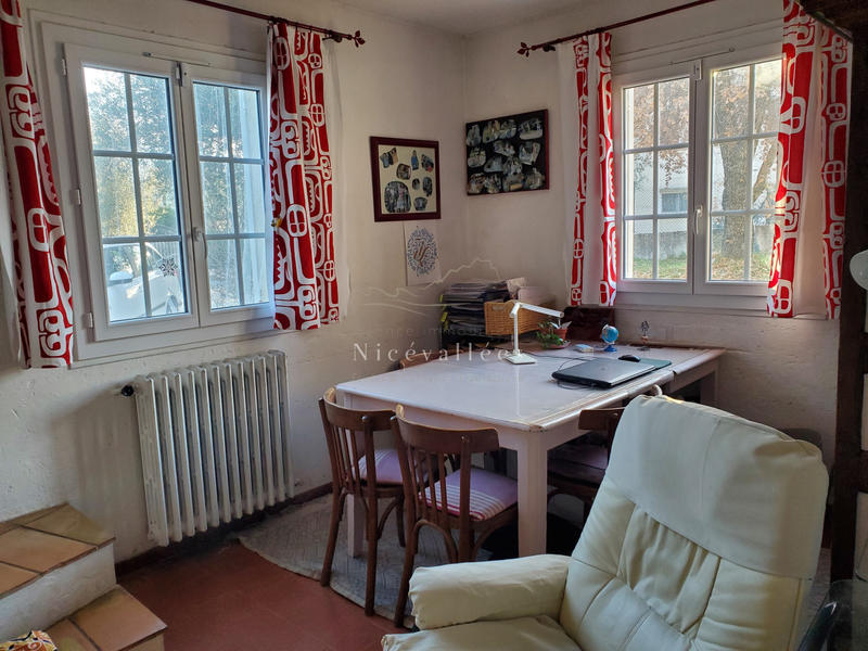 Maison - 193 m² - 13 pièces