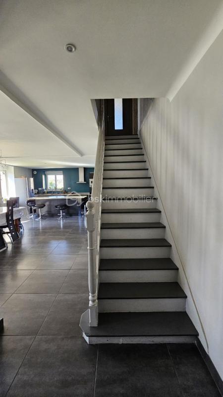 Demeure - 200 m² - 7 pièces