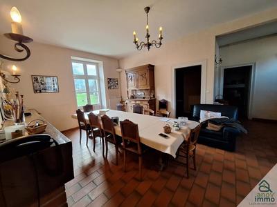 Maison de ville - 180 m² - 7 pièces